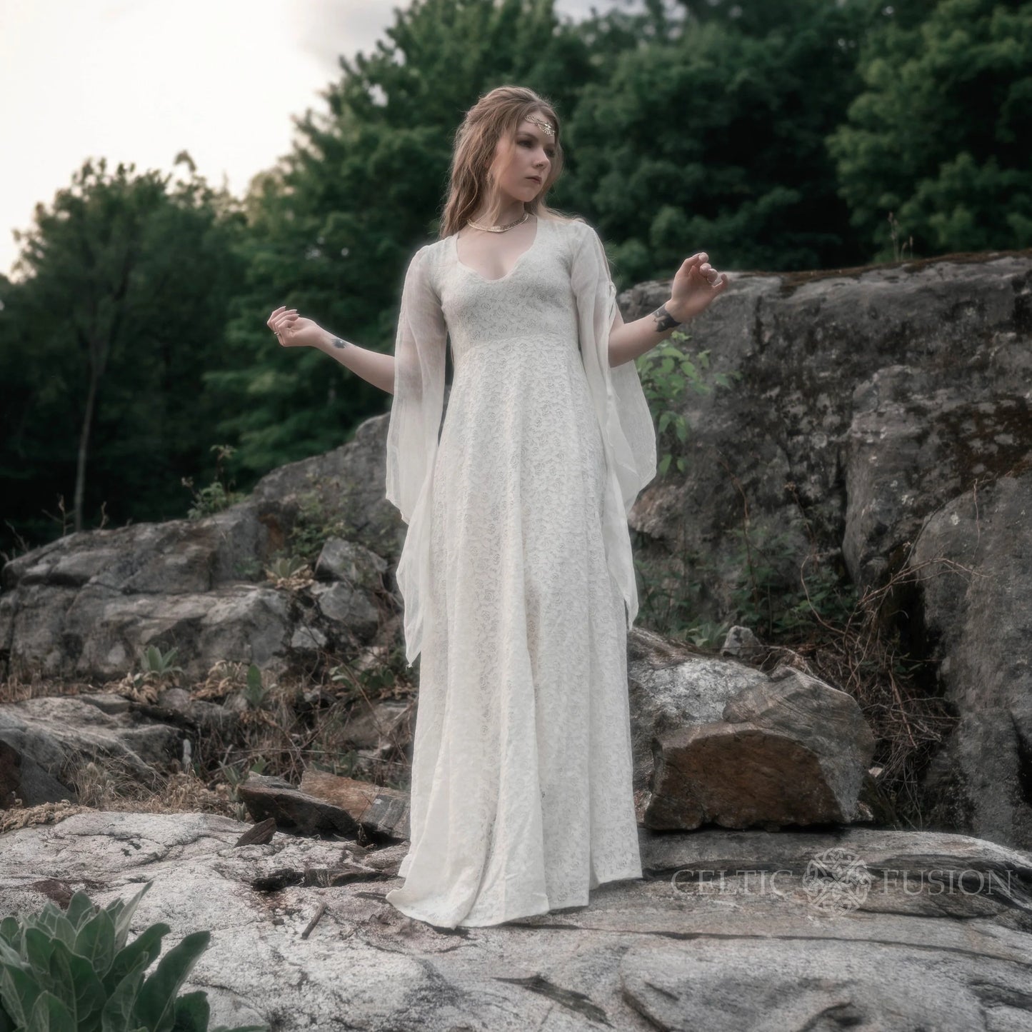 Imbas Fairytale Wedding Dress XL - 16 UK Imbas Fairytale Wedding Dress XL - 16 UK