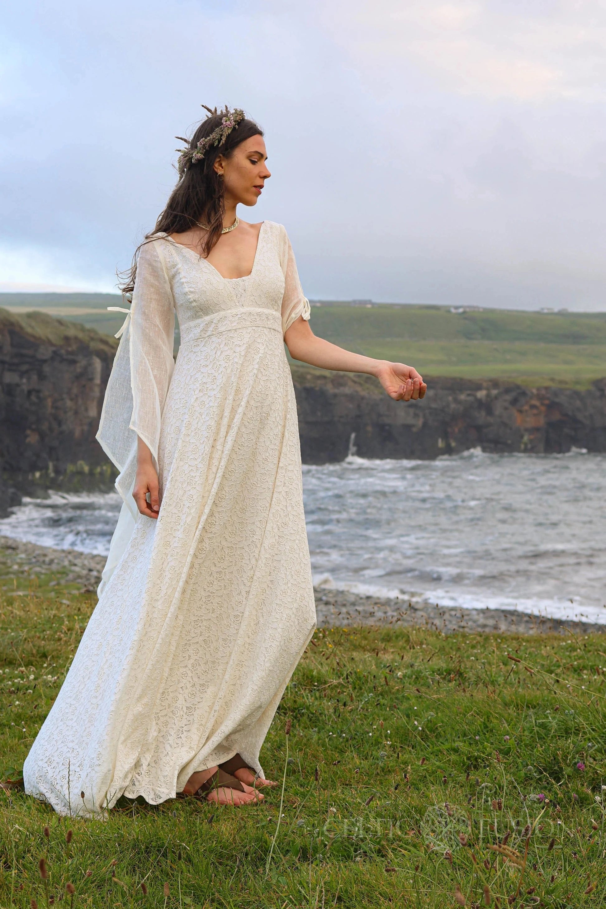 Ava Goddess Boho Wedding Dress – celticfusiondesign Ava Goddess Boho Wedding Dress – celticfusiondesign