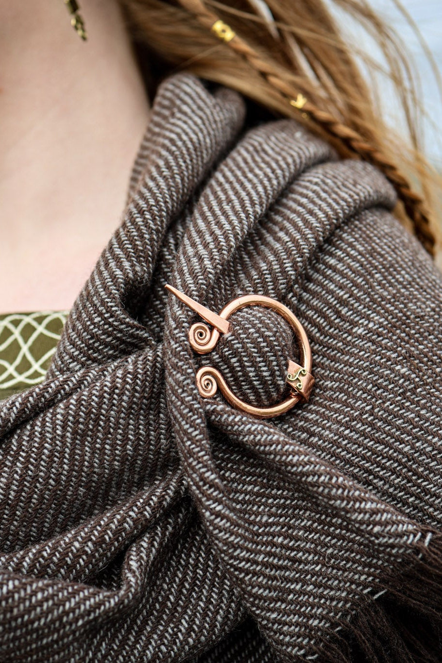 Uisneach Brooch and Handwoven Shawl