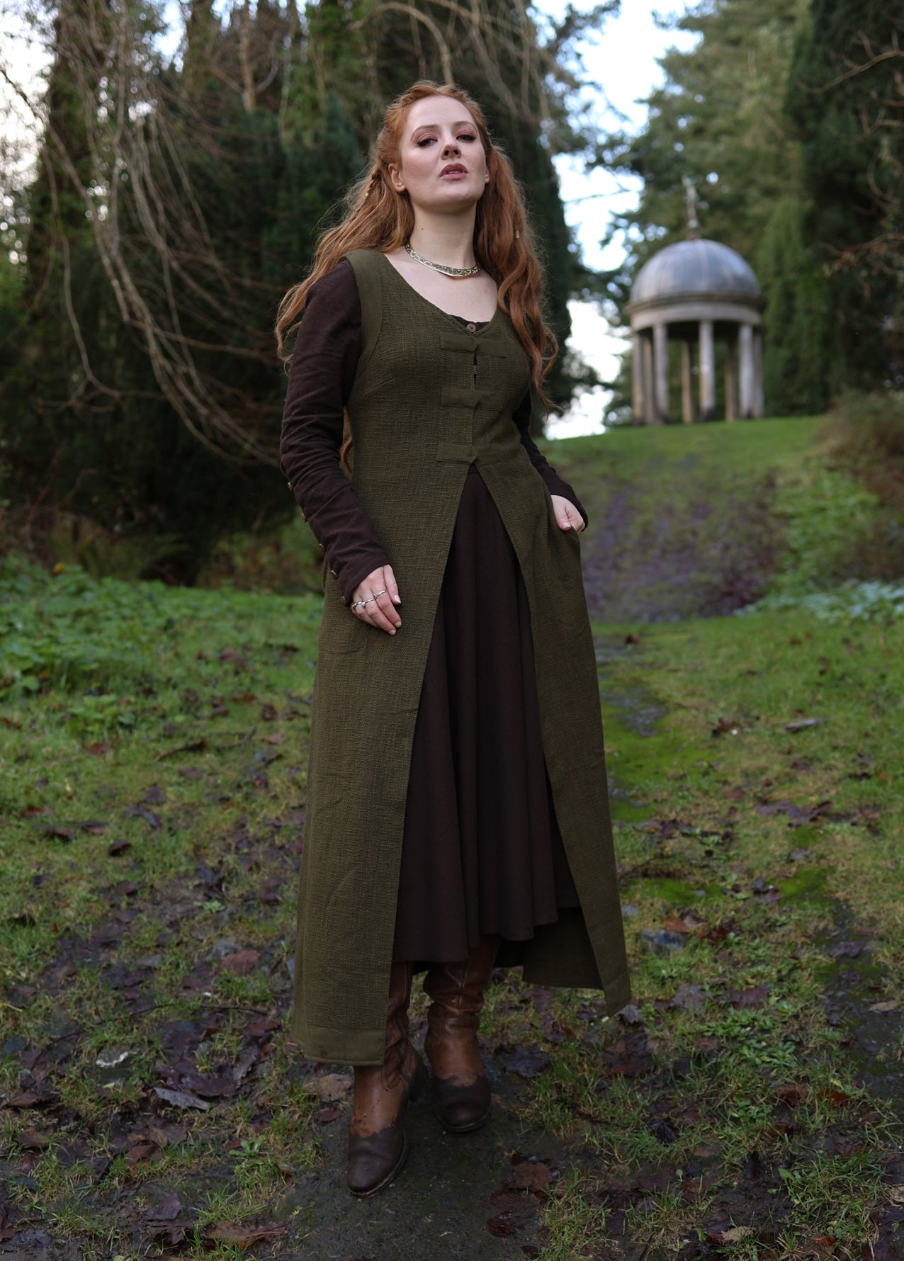Epona Celtic Cape Dress 2XL - 18 UK / Green Epona Celtic Cape Dress 2XL - 18 UK / Green
